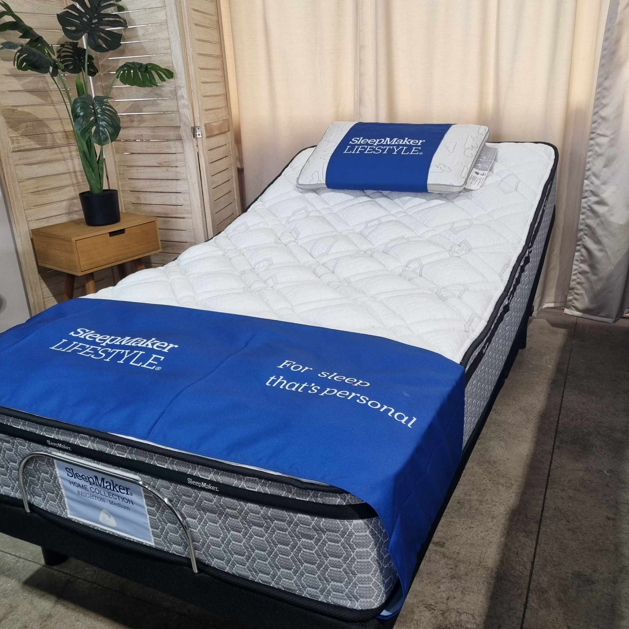 Adjustable Mattress and Base by Sleepmaker